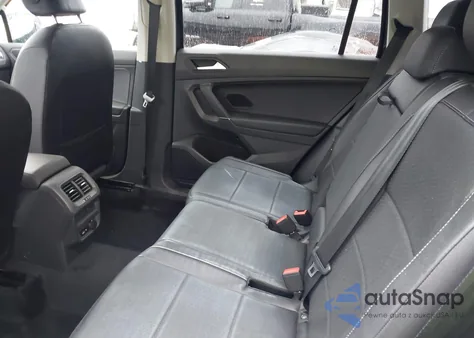 2020 Volkswagen Tiguan 2.0T Se/2.0T Se R-Line Black/2.0T Sel из США, поврежденный, VIN 3VV2B7AX9LM158850